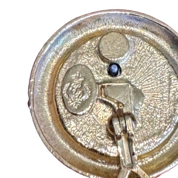 Vintage Premier Designs Gold Toned Roman Coin Clip Ons - Picture 12 of 13